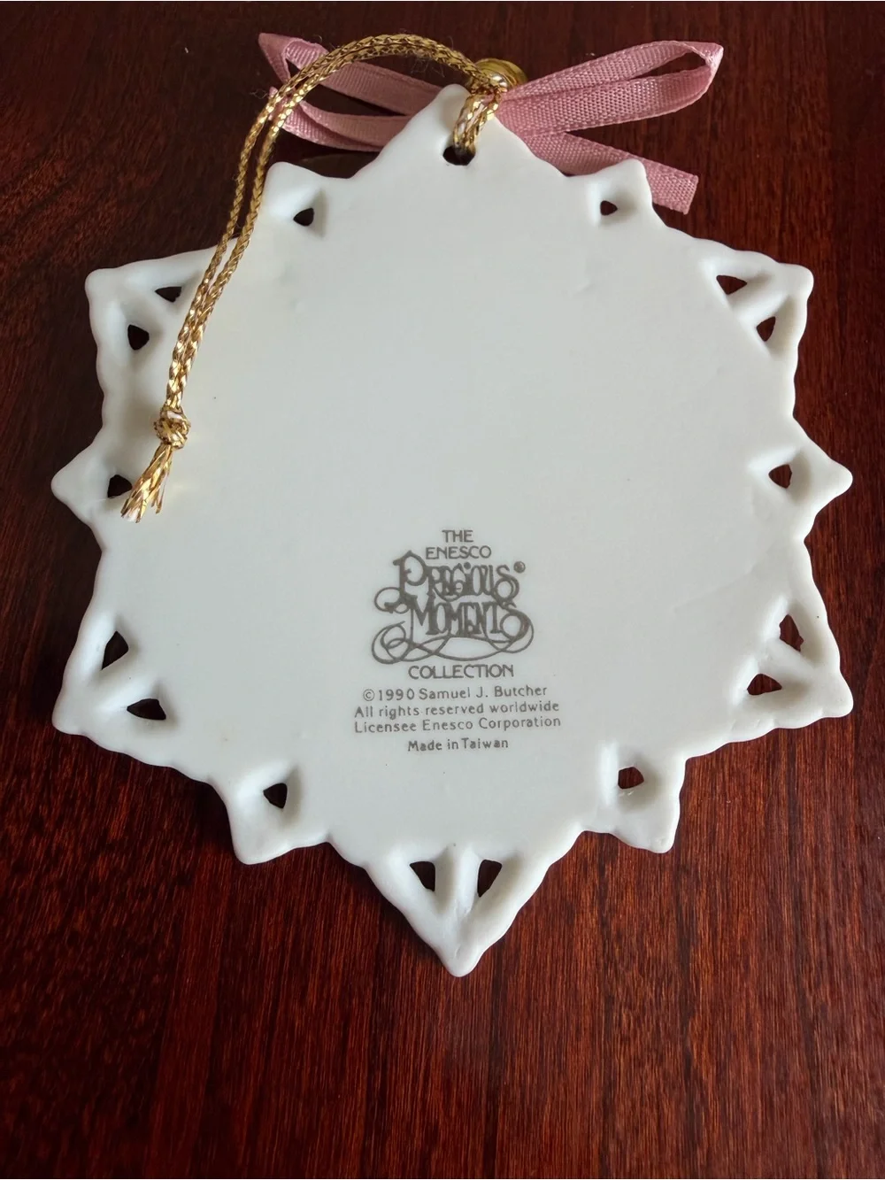 Vintage 1990 Precious Moments Enesco 4Pc Porcelain Snowflake Christmas Ornaments